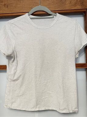 Vuori Cream Crop Tee
